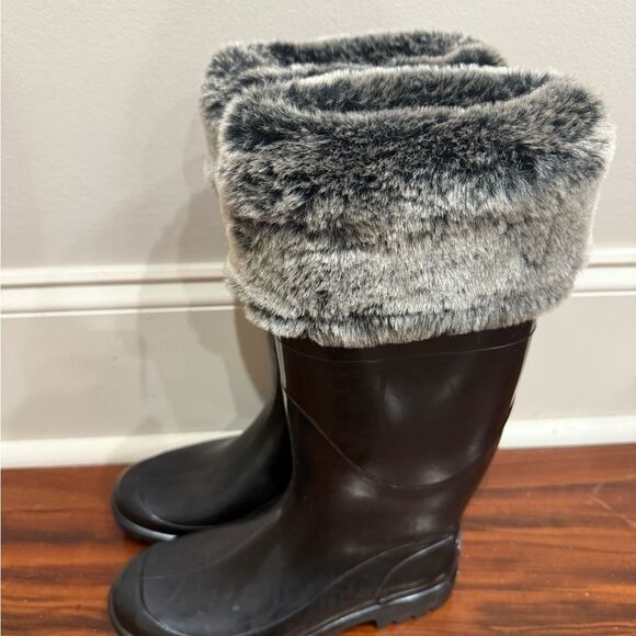 Tommy Hilfiger Black Fur-Lined Rain Boots Size 6 - Picture 2 of 5